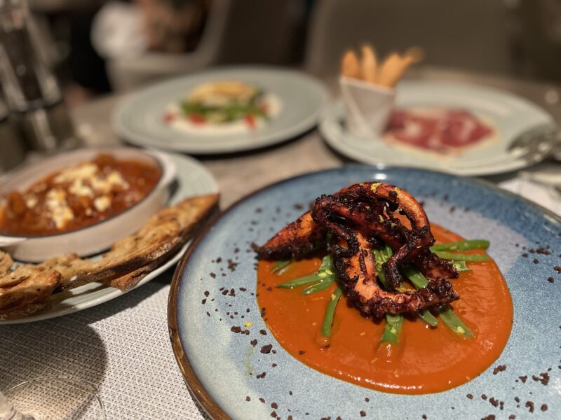 dinner Explora-1