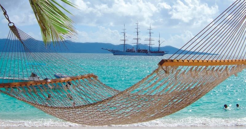 Traumhafter Blick von der Hängematte auf die Sea Cloud II